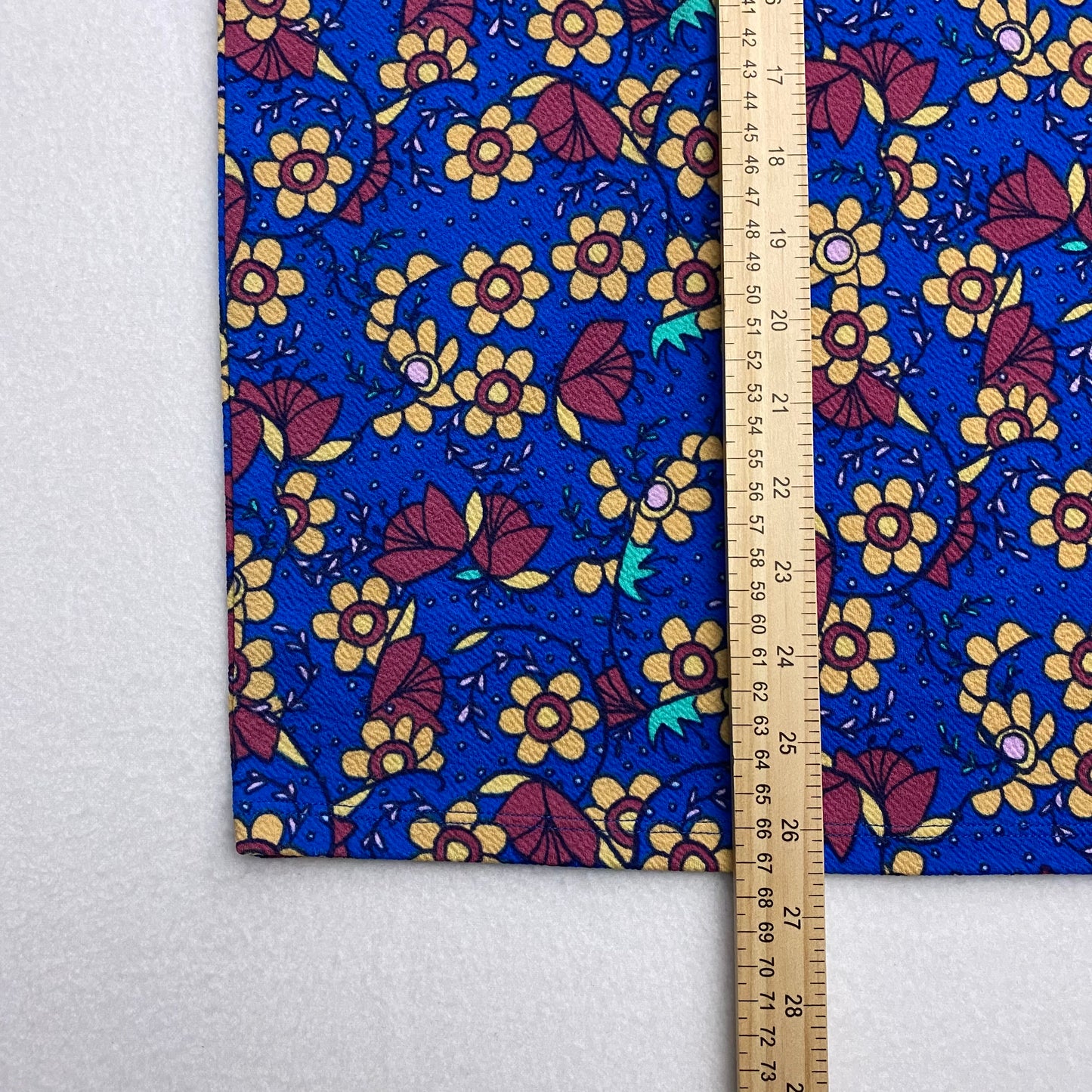 LuLaRoe Cassie Pencil Skirt | 2XL (20-22) | Blue/Multicolor Ditsy Floral | NWT