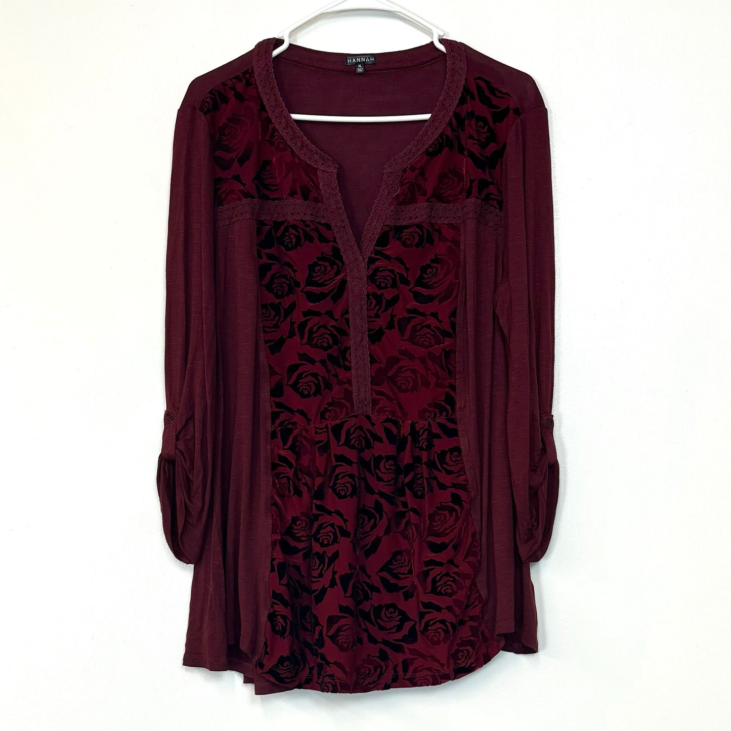 Hannah | Tunic Top Iridescent Floral Rose Velvet Embroidered Blouse | Color: Red | Size: XL | Pre-Owned