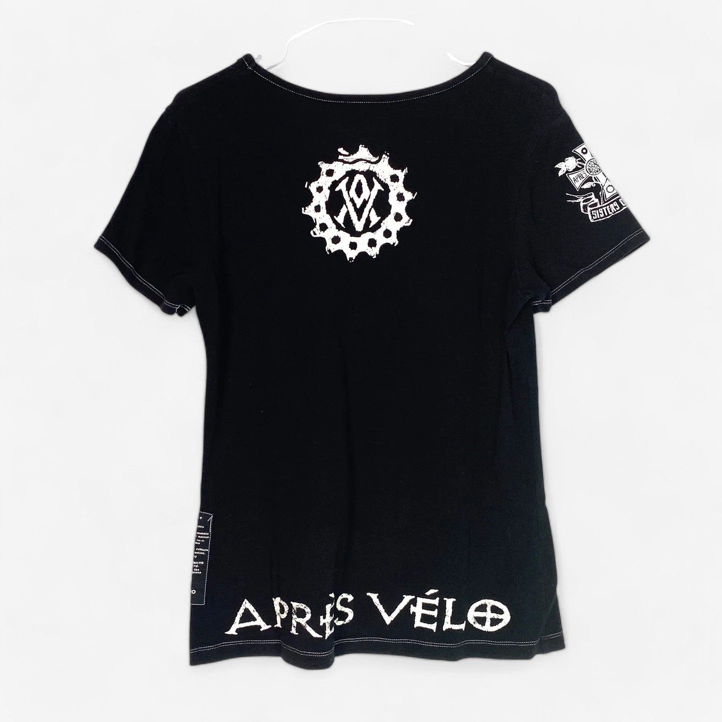 Après Vélo Women's Black V-Neck T-Shirt - 'Sisters of Spin' Graphic - Size L - Pre-Owned