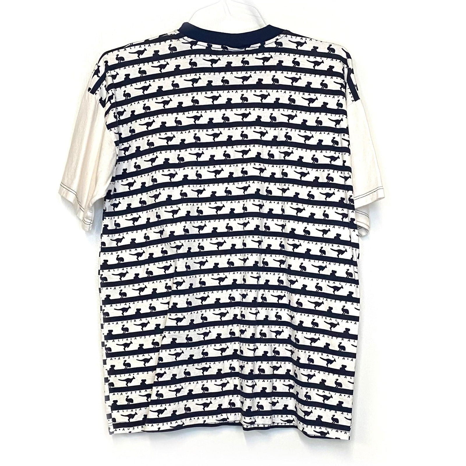 Australian Grown Mens Size L Blue Cream "Australia" Emu Kangaroo Pattern T-Shirt S/s Pre-Owned -  | Buy at Parsimony Shoppes
