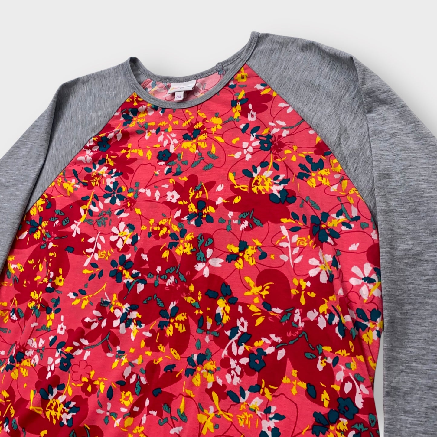 LuLaRoe Randy Baseball Tee 2XL (20-22) - Red/Pink/Yellow Floral Print with Heather Gray Sleeves - Soft Stretch Fabric