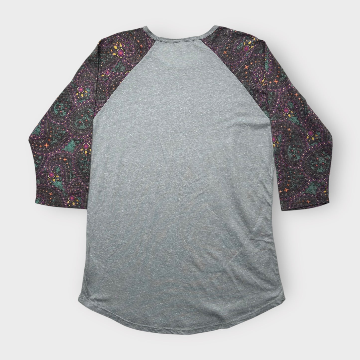 LuLaRoe Randy Baseball Tee XL (16-18) - Heather Gray with Dark Paisley Print Sleeves - Soft Stretch Fabric