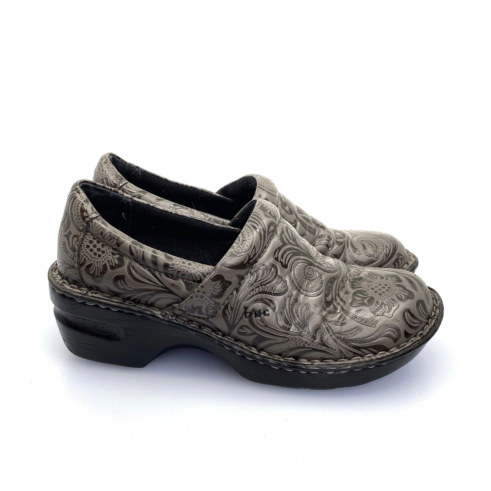 BOC Born Womens Clogs Size 7.5M Gray Embossed Vegan Leather Pre-Owned -  | Buy at Parsimony Shoppes