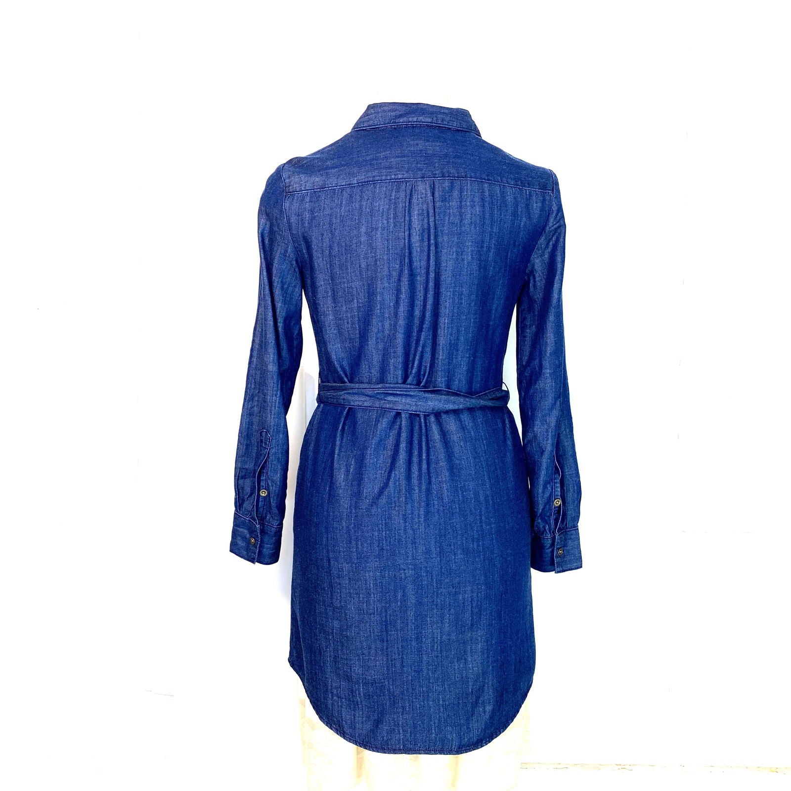 Banana Republic Denim Shirt Dress | 4 | Blue | Tie | Pre-Owned -  | Buy at Parsimony Shoppes