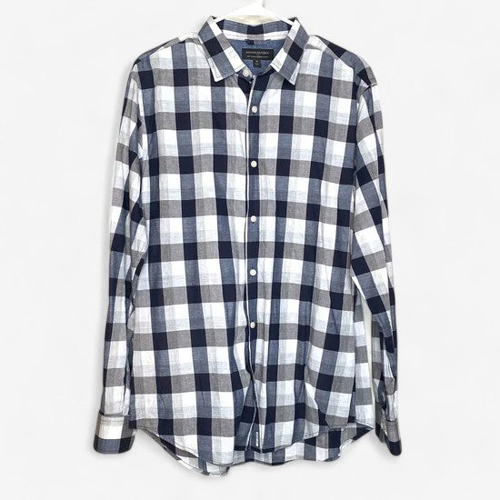Banana Republic Men's Blue and White Plaid Tailored Slim Fit Long Sleeve Dress Shirt - Size M