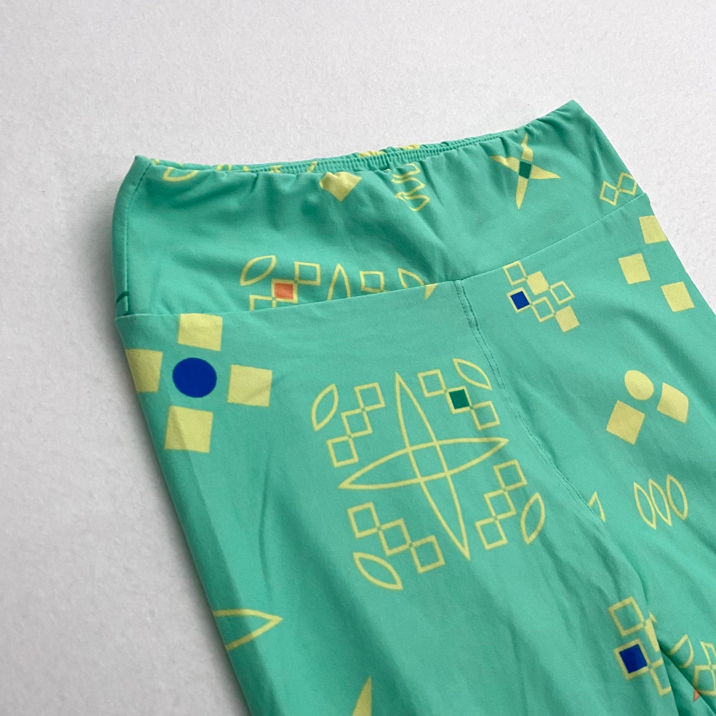 LuLaRoe Leggings | OS (2-10) | Lime Green/Yellow Retro Abstract | New