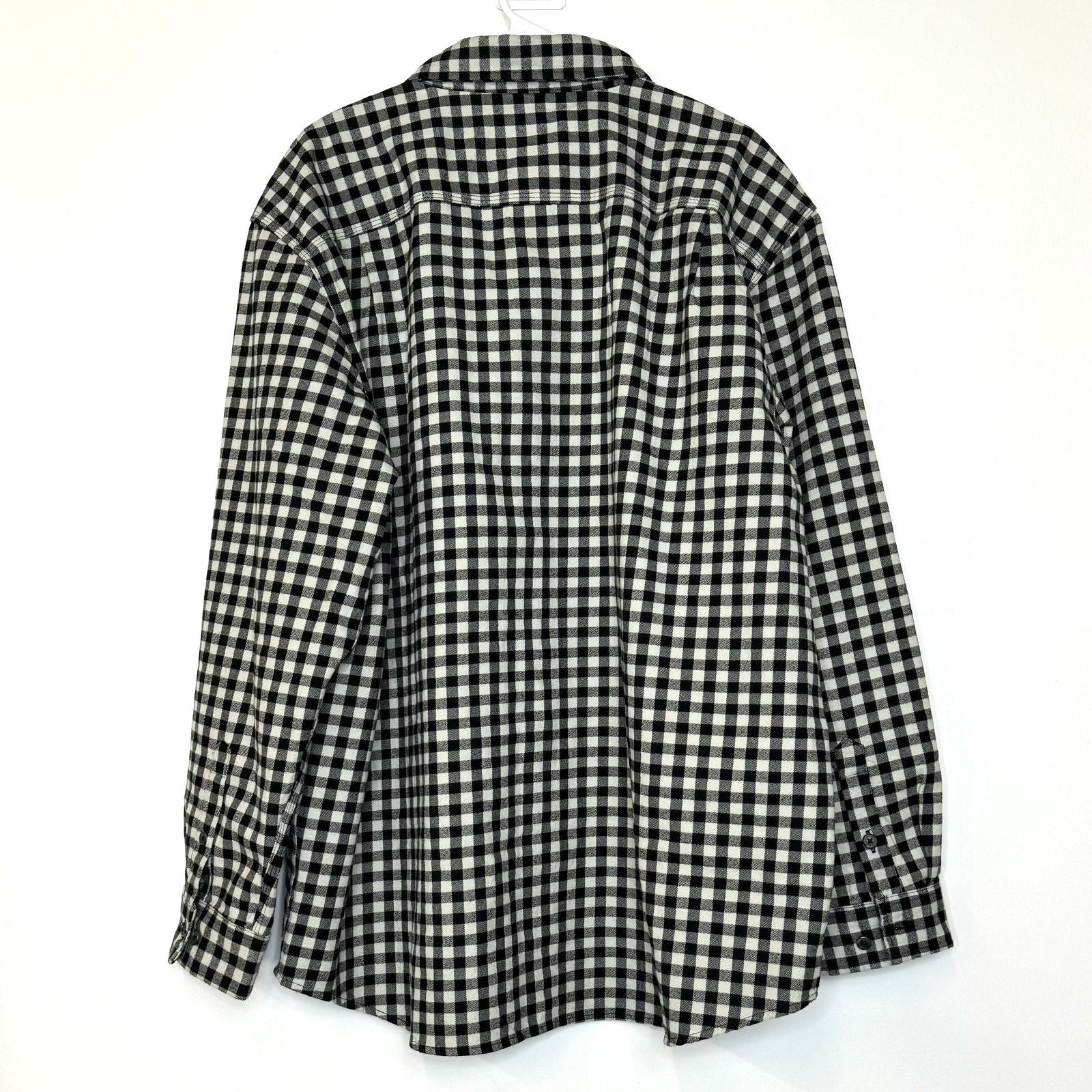 Carhartt | Mens Loose Fit Plaid Flannel Shirt| | Color: Black/White | Size: XL | Pre-Owned -  | Buy at Parsimony Shoppes