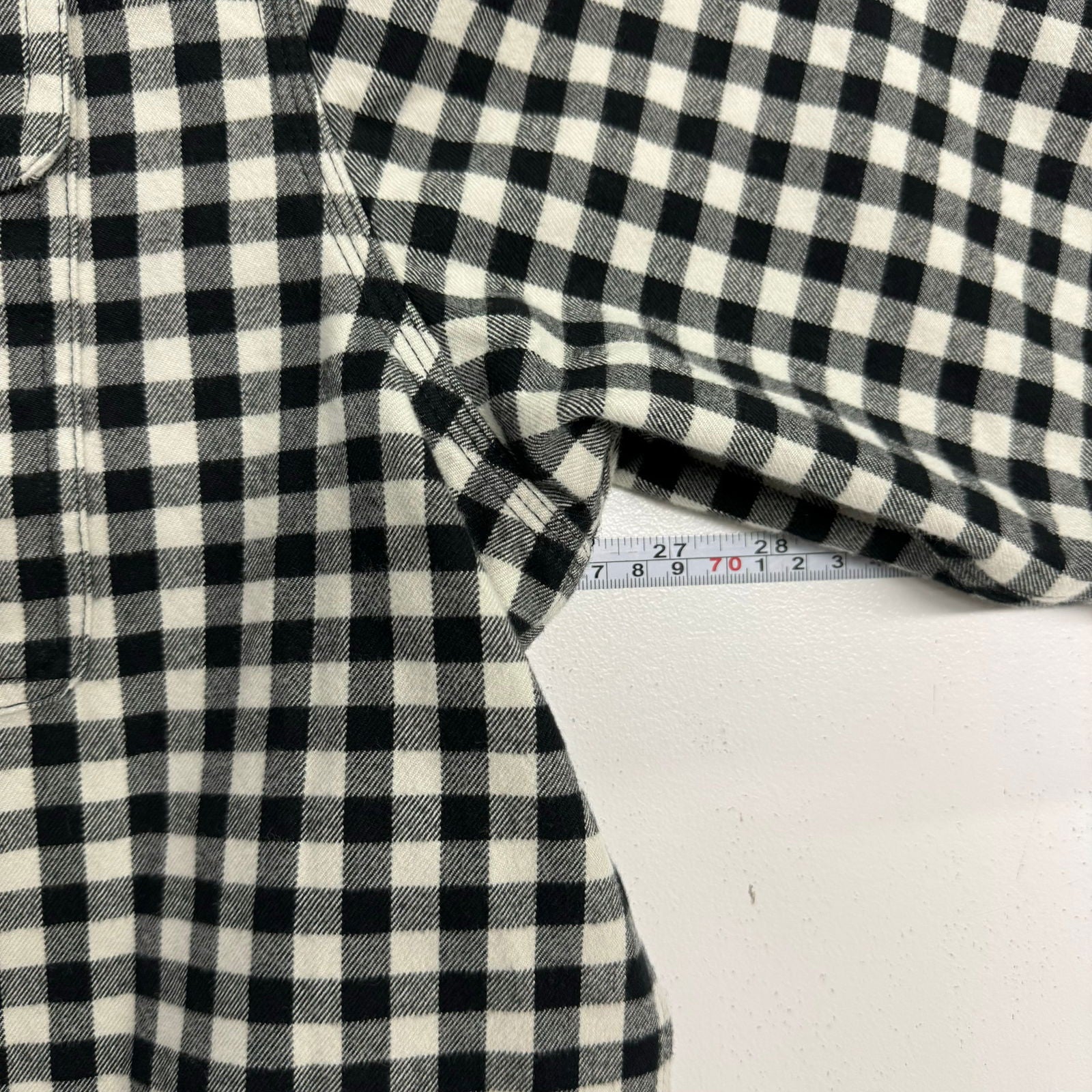 Carhartt | Mens Loose Fit Plaid Flannel Shirt| | Color: Black/White | Size: XL | Pre-Owned -  | Buy at Parsimony Shoppes