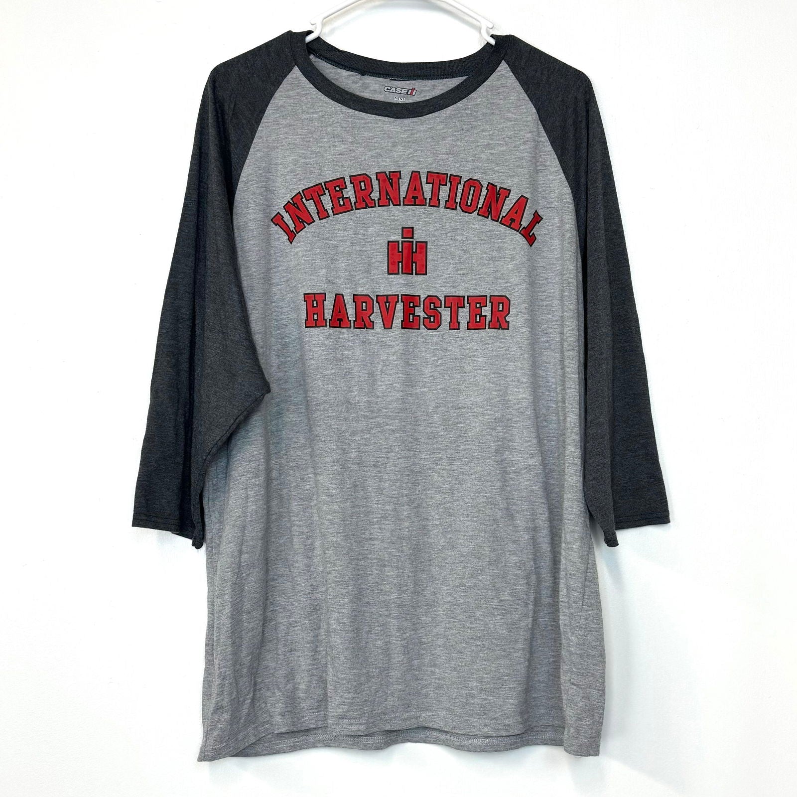 Case International Harvester | Mens Colorblock Raglan Baseball Tee | Color: Gray | Size: XL | Pre-Owned -  | Buy at Parsimony Shoppes