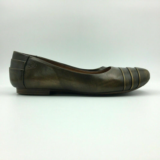 Chic Born Womens Leather Flats Shoes - Gold, Size 5M -  | Buy at Parsimony Shoppes