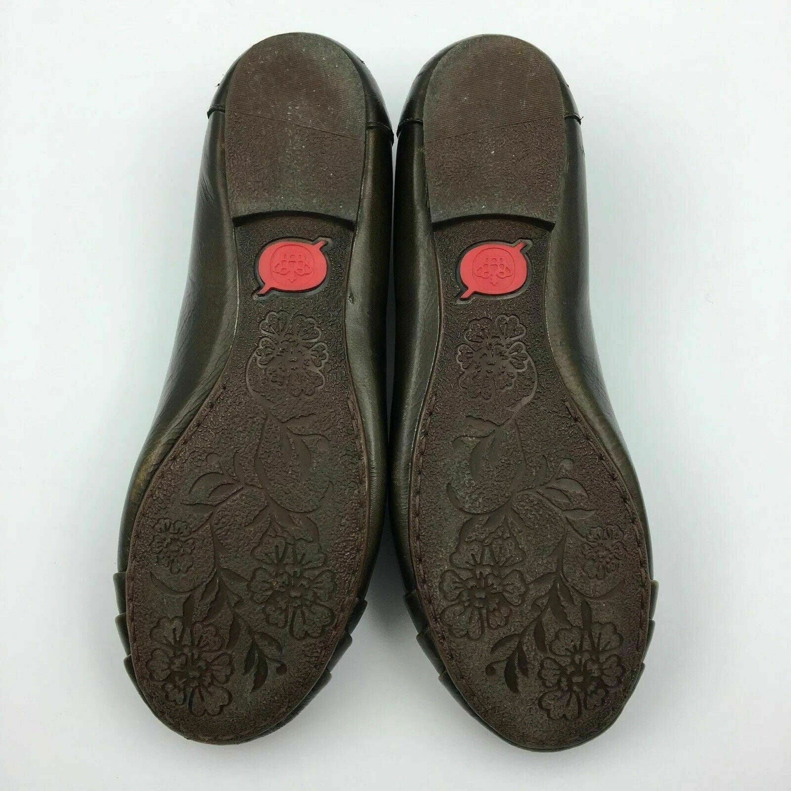 Chic Born Womens Leather Flats Shoes - Gold, Size 5M -  | Buy at Parsimony Shoppes
