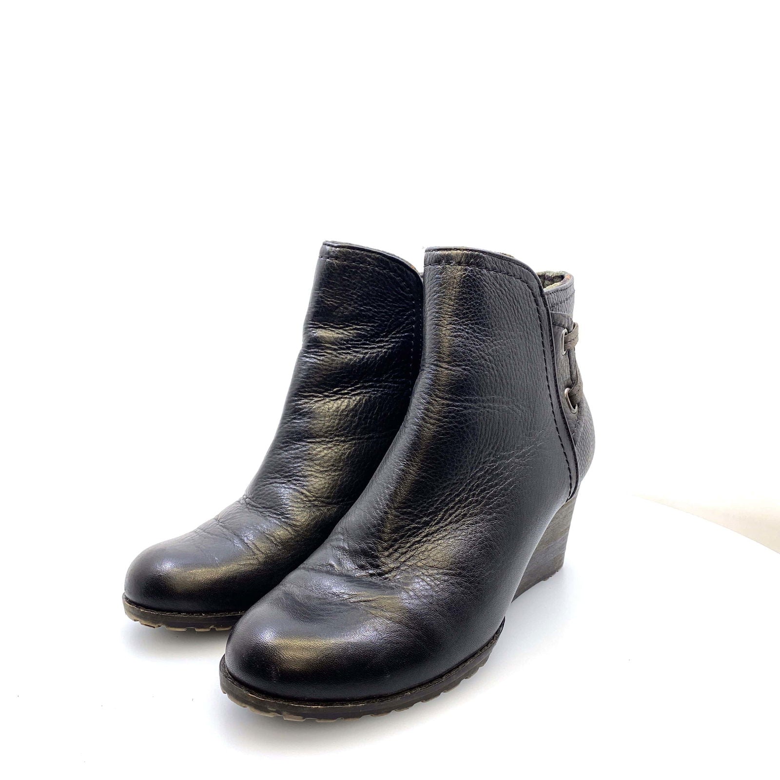 Cobb Hill by Rockport Womens “Lucinda” Size 8M Black Back Tie Boot Booties -  | Buy at Parsimony Shoppes