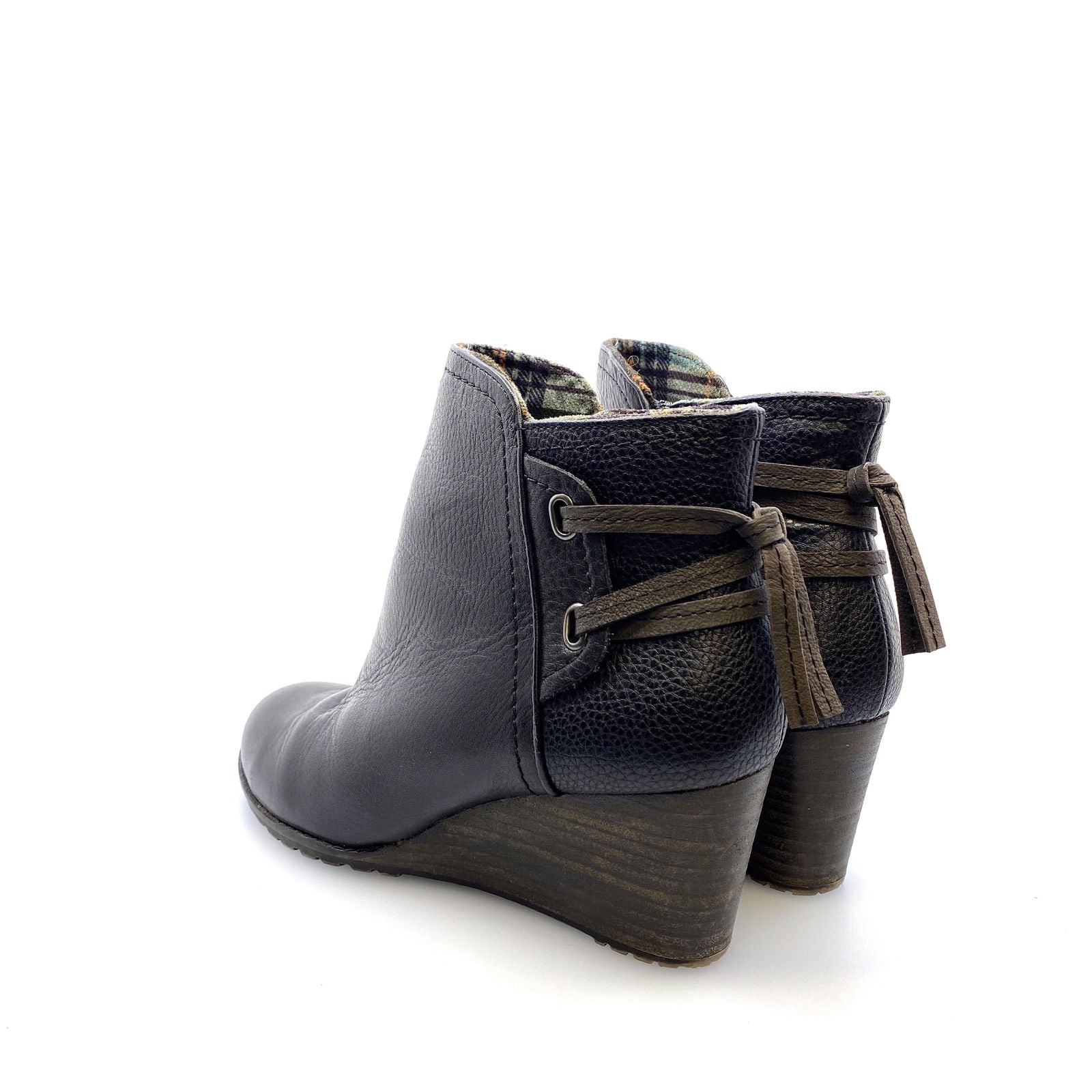 Cobb Hill by Rockport Womens “Lucinda” Size 8M Black Back Tie Boot Booties -  | Buy at Parsimony Shoppes