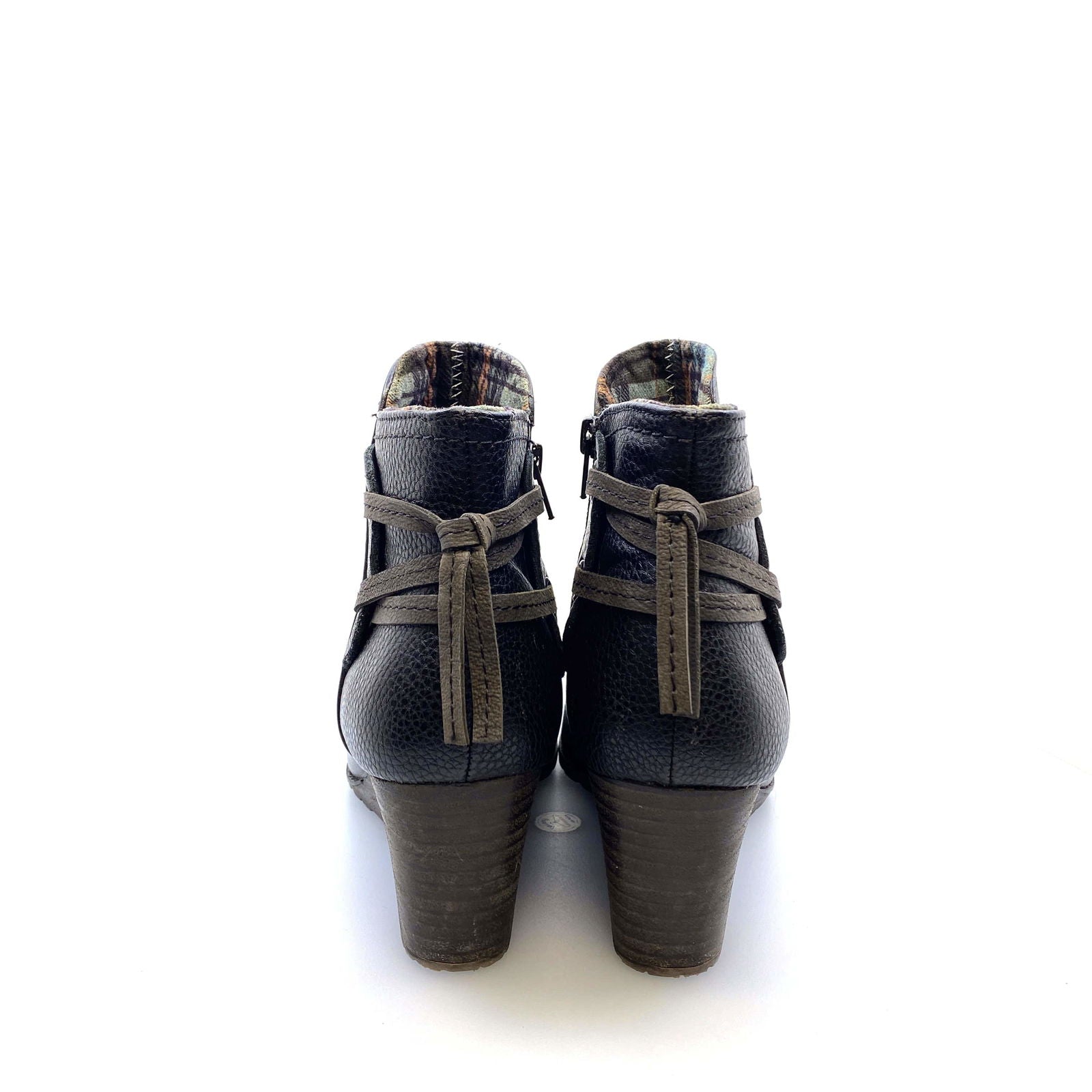 Cobb Hill by Rockport Womens “Lucinda” Size 8M Black Back Tie Boot Booties -  | Buy at Parsimony Shoppes
