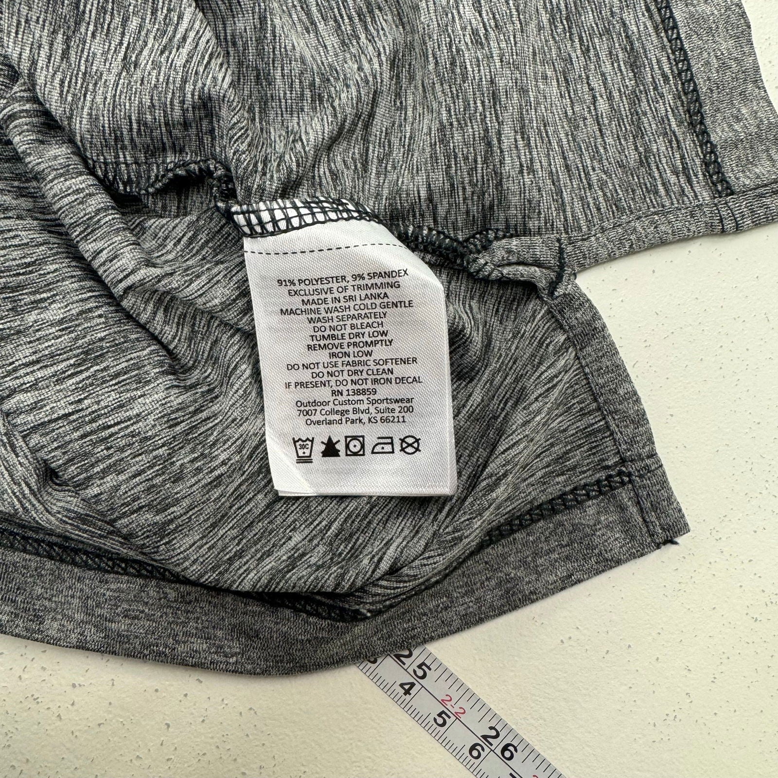 Columbia Golf | Womens Quarter-Zip Activewear Top | Color: Gray | Size: L | Pre-Owned -  | Buy at Parsimony Shoppes