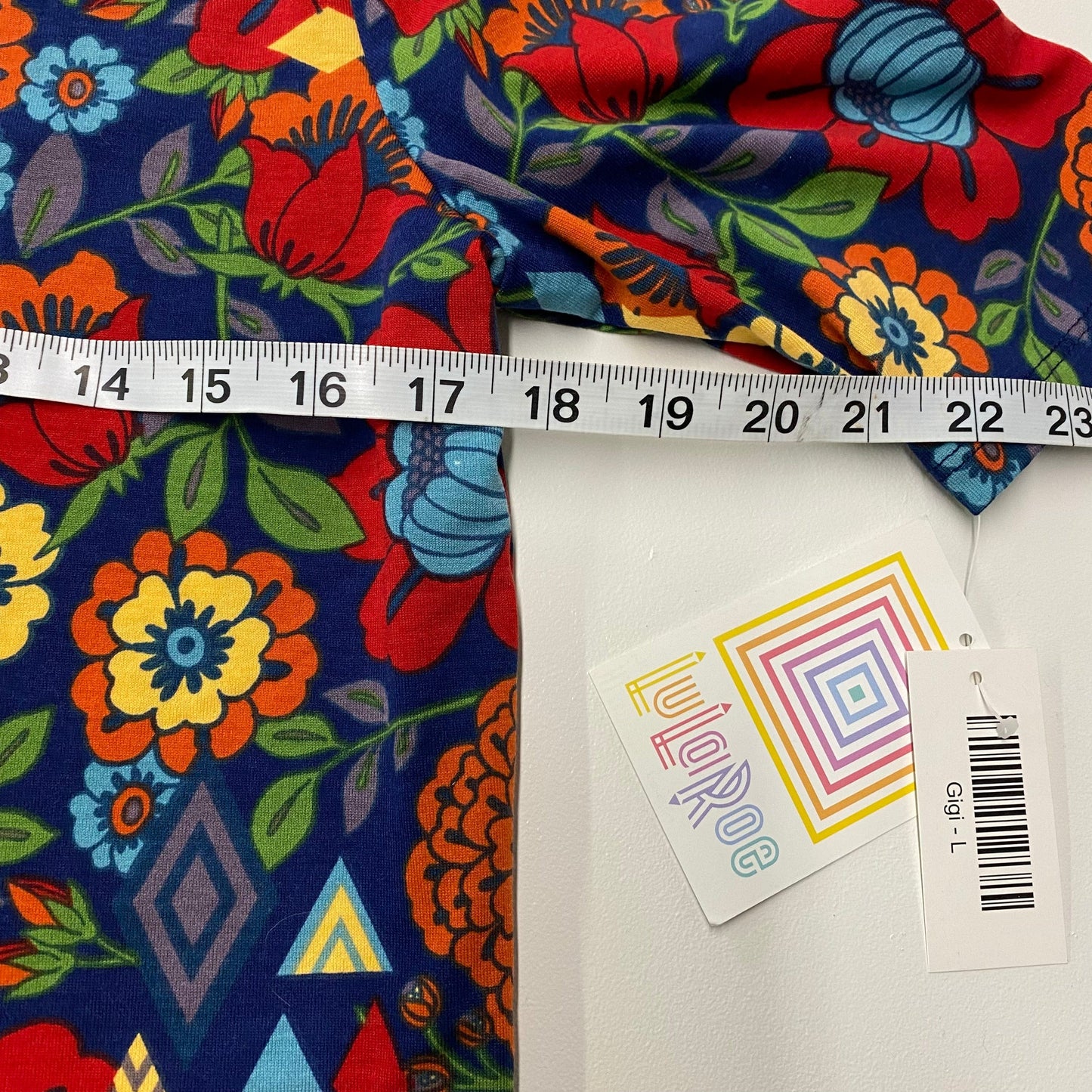 LuLaRoe Vault | Gigi Top | Size: L | Blue/Red | Geometric/Floral | NWT