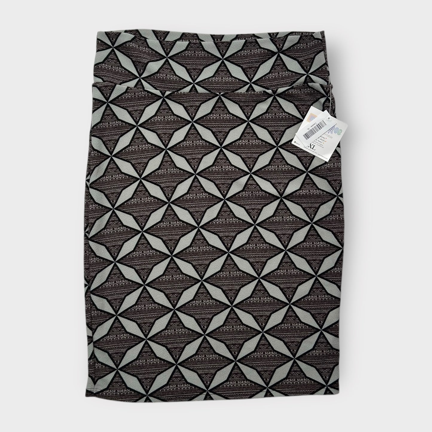 LuLaRoe Cassie Pencil Skirt - Gray Geometric Diamond Pattern - Size XL (18-20) - NWT