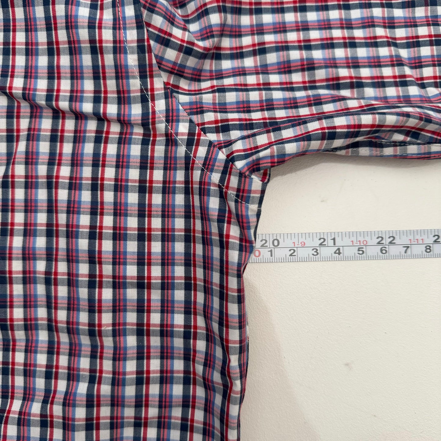 Untuckit Mens Size S Red White Blue Plaid Button-Up Dress Shirt L/s Pre-Owned Wrinkle Free