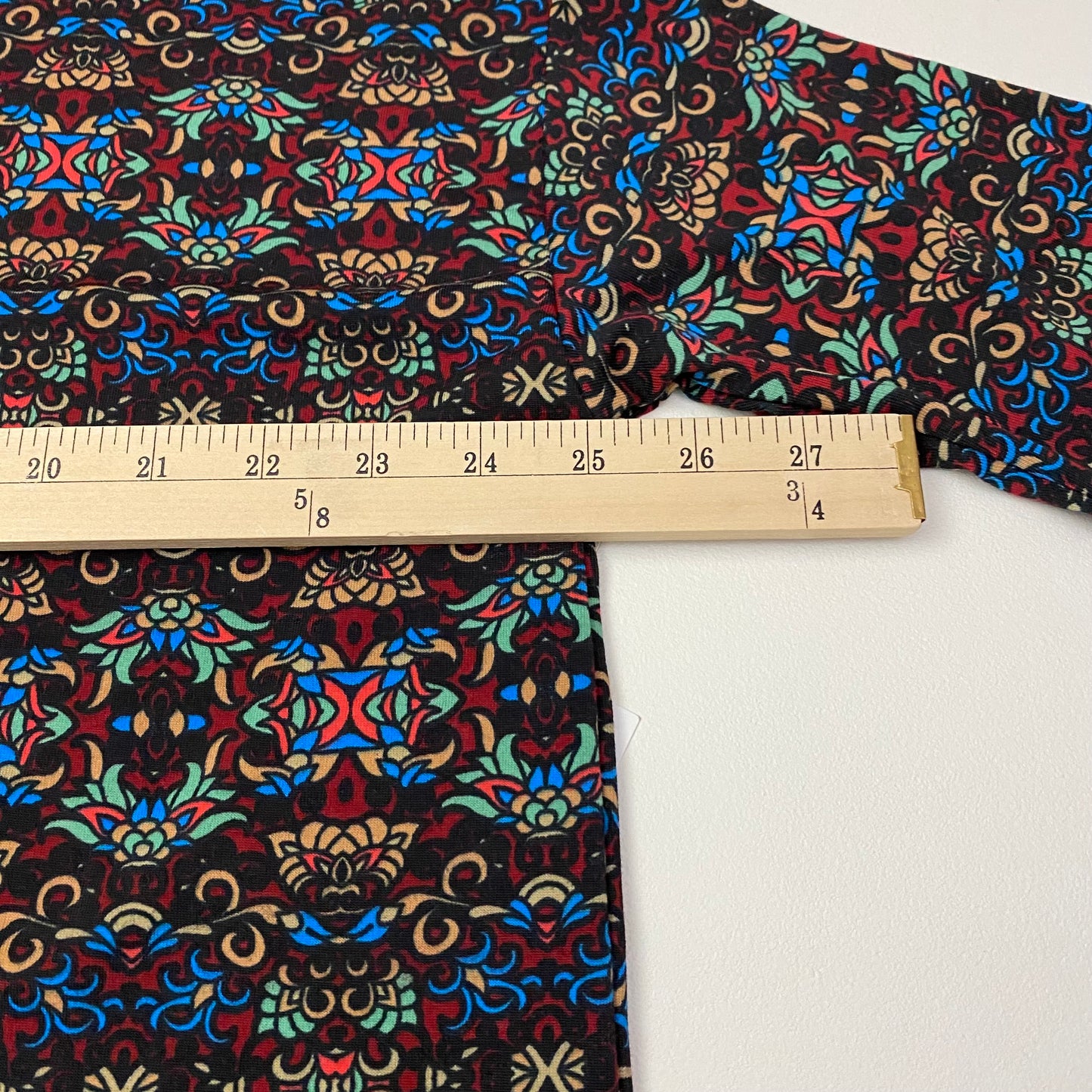 LuLaRoe S/s Irma Tunic | M (10-12) | Multicolor Ornate Pattern | NWT