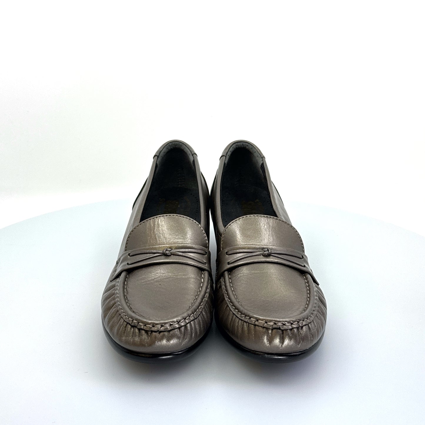SAS Shoes | Womens Tripad Comfort Loafers | Color: Silver | Size: 8.5S | Pre-Owned