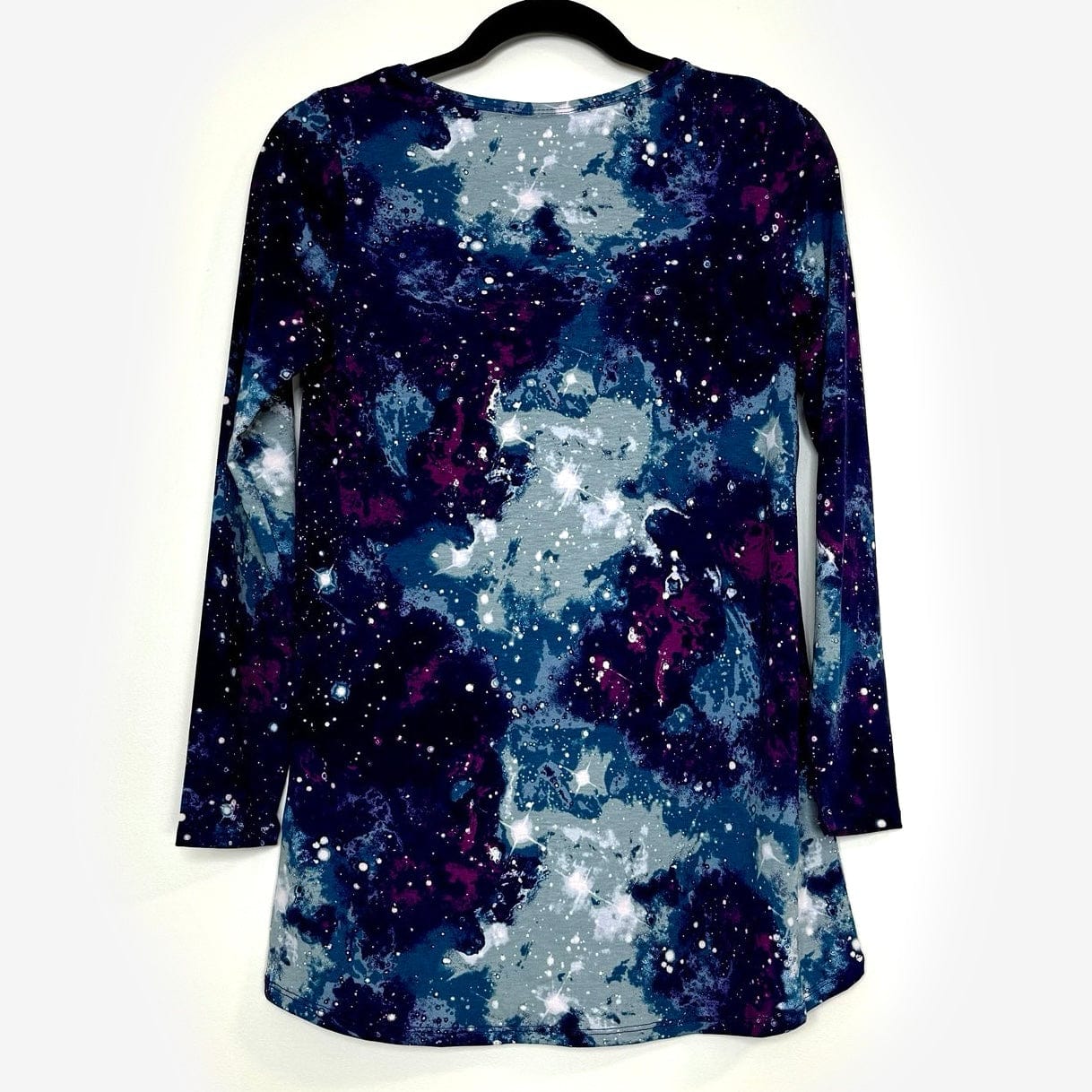 LuLaRoe Vault | Lynnae L/s Top |  Size: XS (2-4) | Black/Blue | Outerspace | NWT