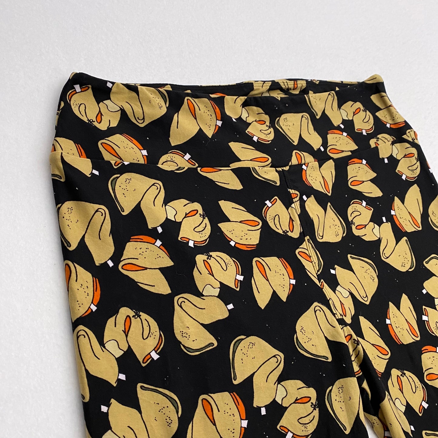 LuLaRoe Print Leggings | TC (12-18) | Black/Beige Fortune Cookies | New