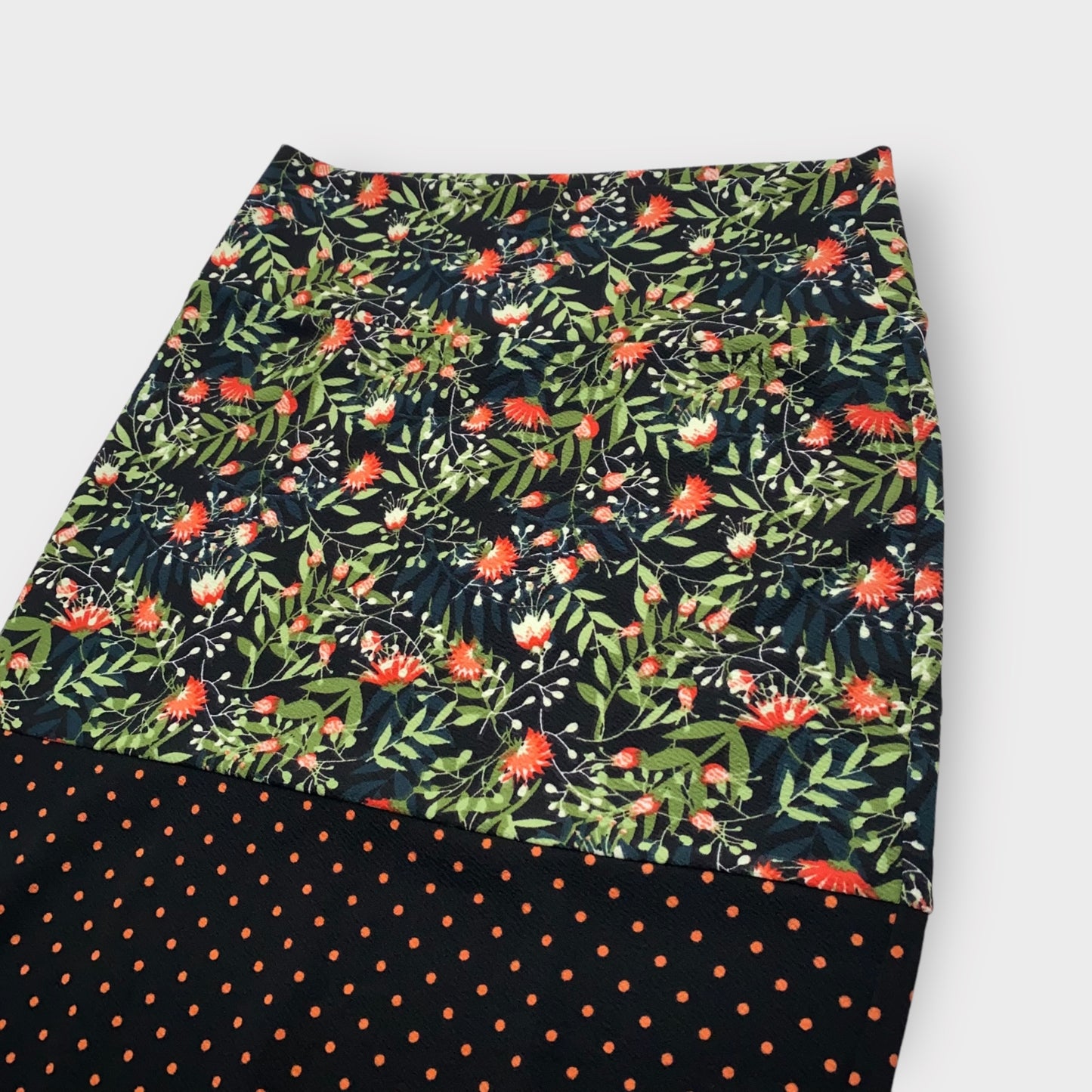 LuLaRoe Cassie Pencil Skirt - Floral Polka Dot Mix - Women's S (4-6) - NWT