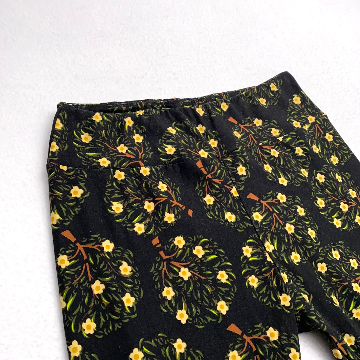 LuLaRoe Leggings | TC (12-18) | Black/Yellow Floral Print | New