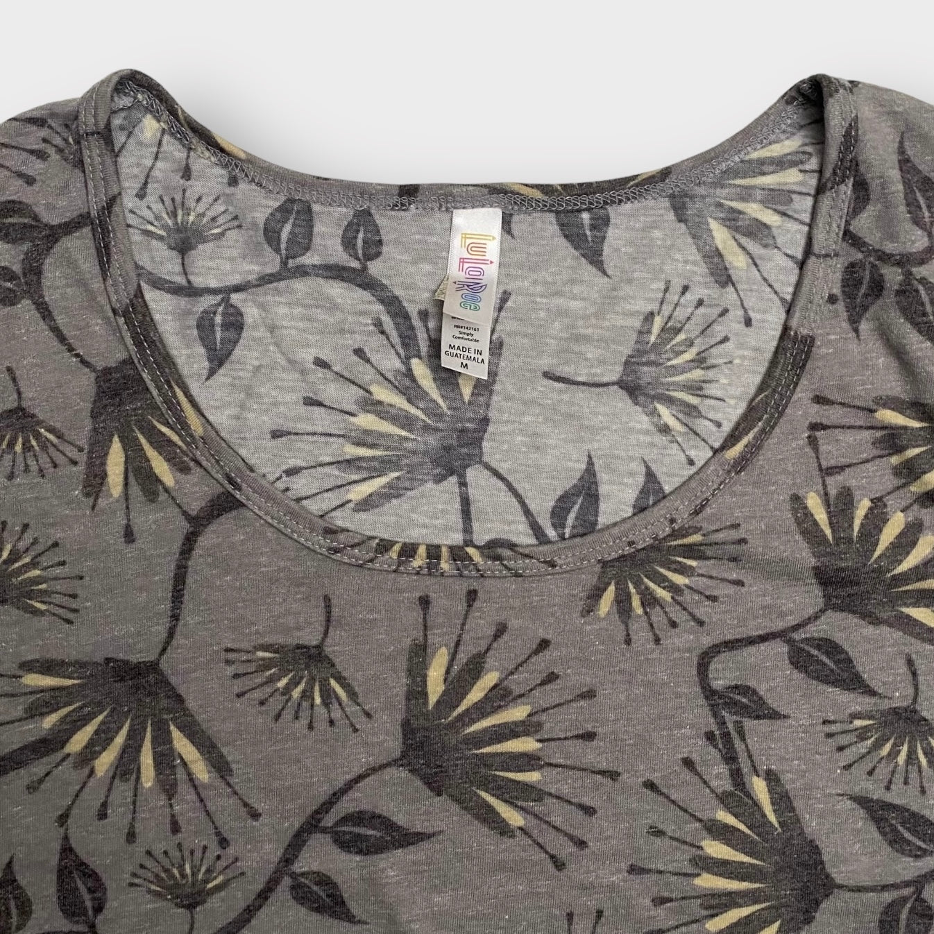 LuLaRoe Classic T | S (6-8) | Gray Botanical Print | S/s | NWT