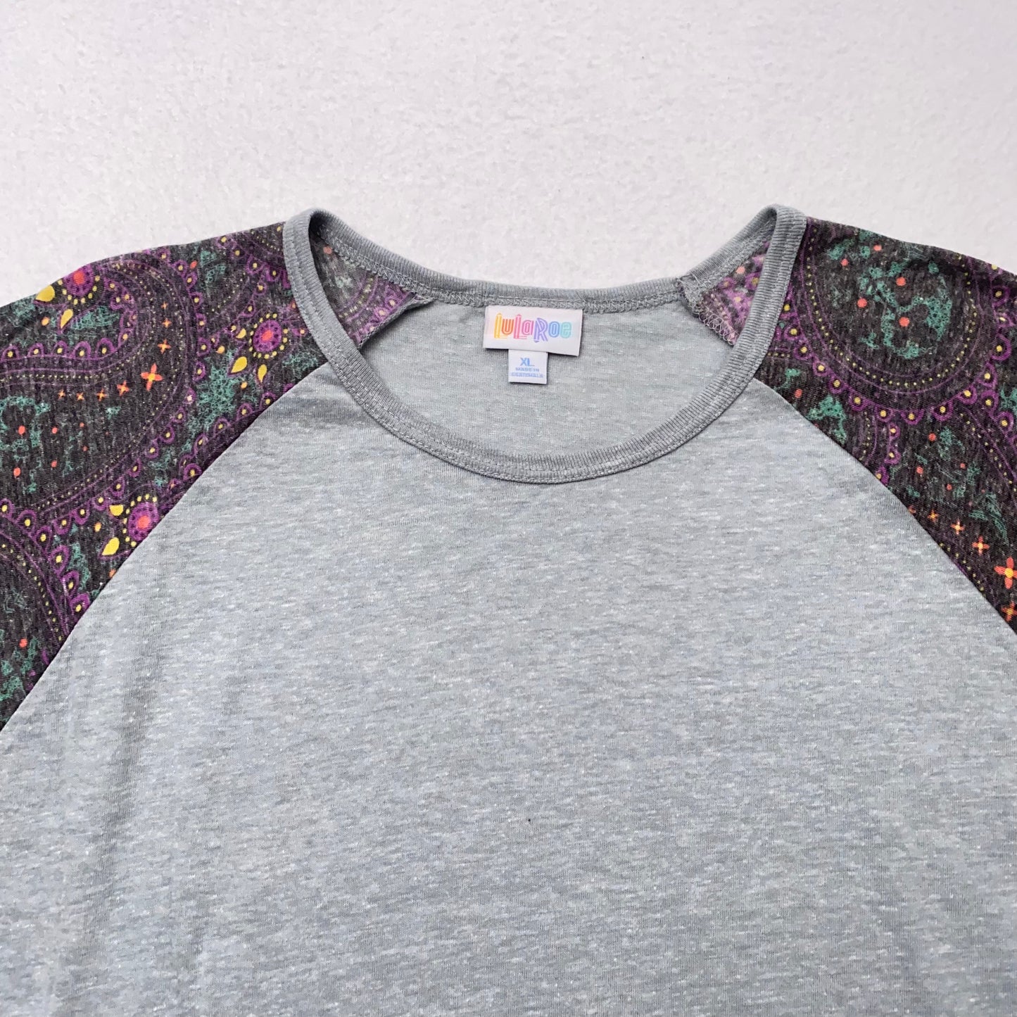 LuLaRoe Randy Baseball Tee XL (16-18) - Heather Gray with Dark Paisley Print Sleeves - Soft Stretch Fabric