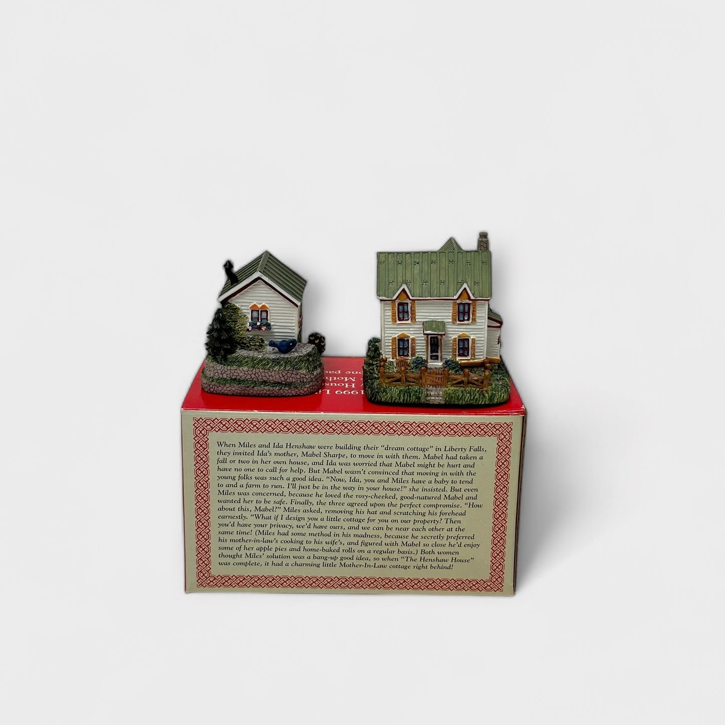 Liberty Falls Americana Collection - Henshaw House & Mother-in-Law Cottage - Collectible Miniatures