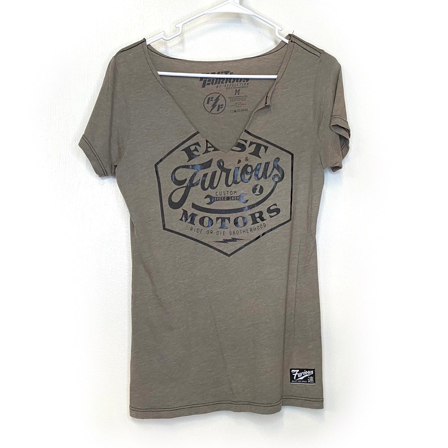 FAST & FURIOUS by Affliction Womens Size M Brownish Gray V-Neck T-Shirt S/s Pre-Owned