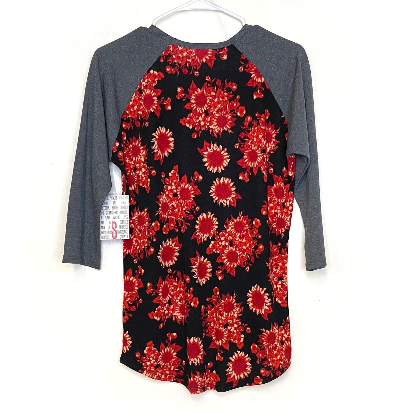 LuLaRoe Unisex S Red/Gray/Black Randy Floral Raglan T-Shirt ¾ Sleeves NWT
