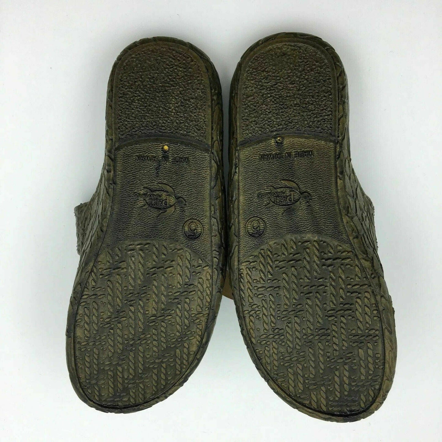 Pali Hawaii Size 5 Brown Rubber Sandals Classic Jandals Slides Shower Shoes