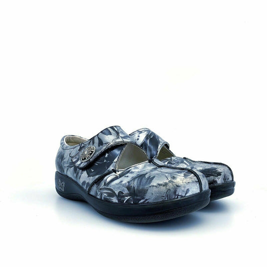 Alegria | Kaitlyn Mary Jane Womens Shoes| Size: 40 | Color: Silver / Black Patina | Pre-Owned