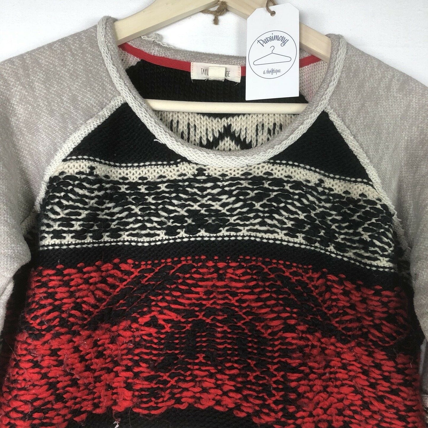 TAYLOR & SAGE Womens Size M Pullover Crochet Sweater Gray Red Black