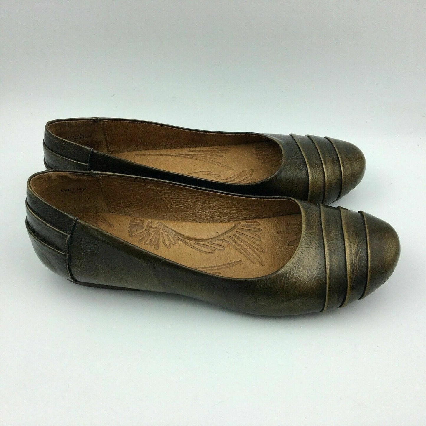 Chic Born Womens Leather Flats Shoes - Gold, Size 5M
