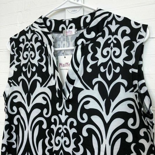 NWT Halife Womens Shirt Size M White Black Floral Pattern V Neck Sleeveless