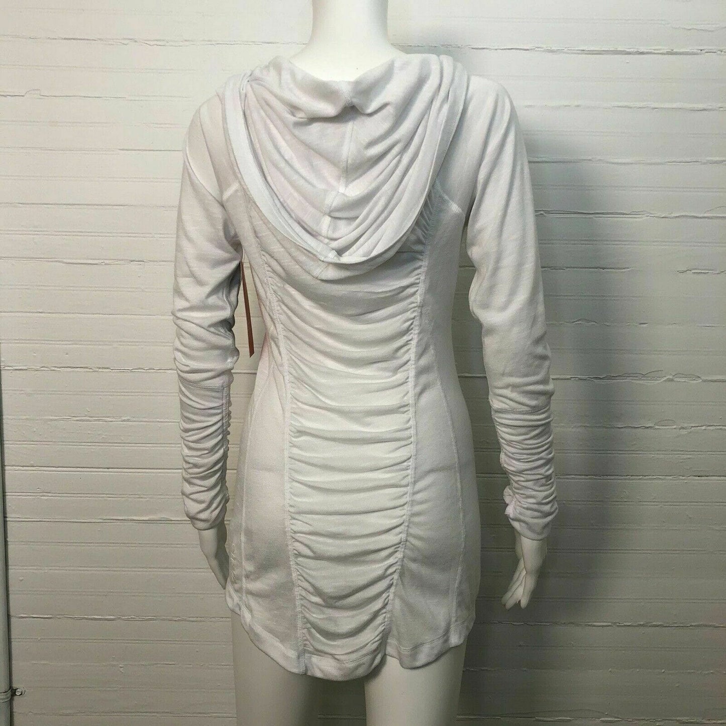 NEW Zella Womens Shirt Size S White Athleisure Sweatshirt Hoodie Nordstrom $58