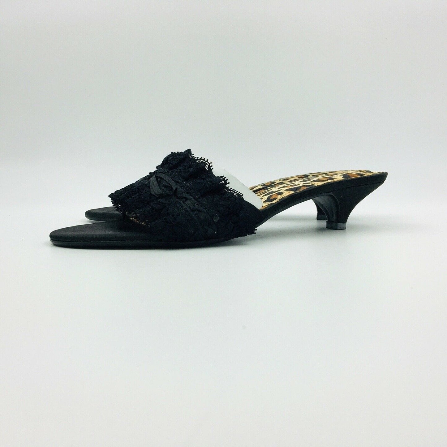 Womens Lace Ruffle Slide Heels, Black Cheetah Print - Size 7W