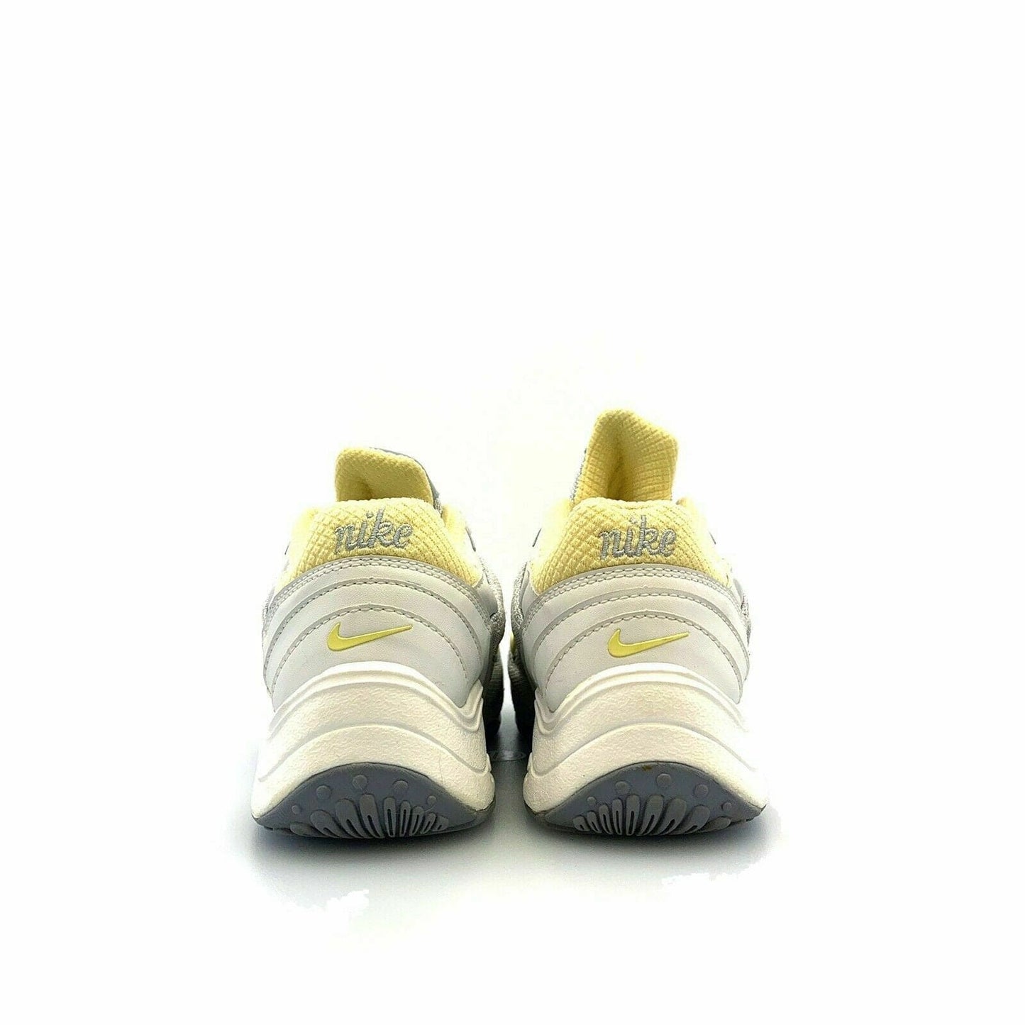 Captivating Nike Air Womens Size 6 Silver Yellow Training Athletic Shoes