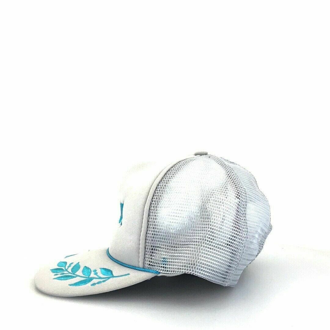 Vintage Maui Hawaii Trucker Hat - Stylish Gray Blue Snapback Cap