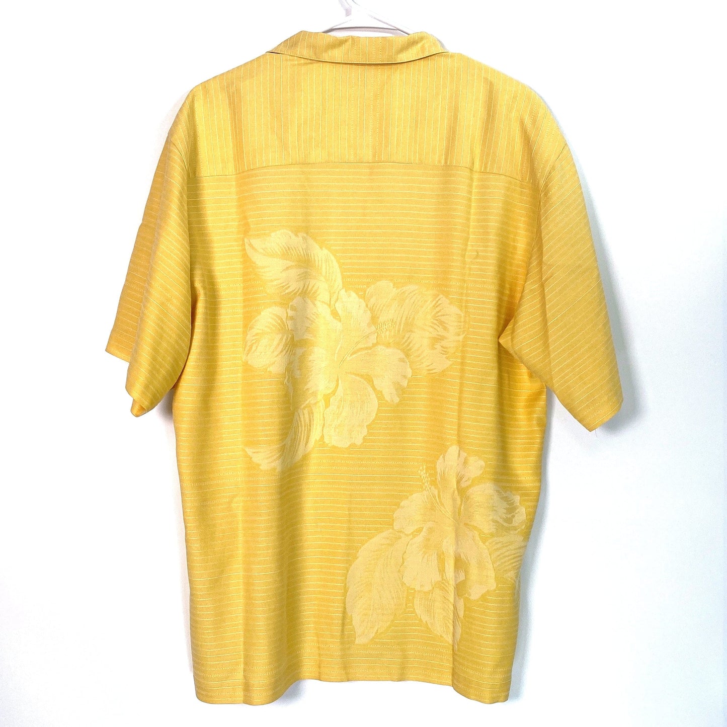 Vintage Tommy Bahama Mens Size M Yellow Silk Hawaiian Shirt Button-Up S/s