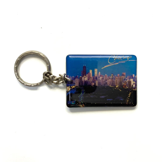 Vintage Unbranded Chicago Enamel City Skyline Souvenir Keychain Key Ring Metal Rectangle Multicolor