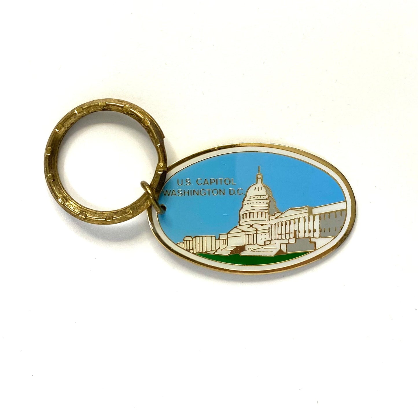 Vintage Pinnacle Designs Washington, D.C. Enamel The Capitol Souvenir Keychain Key Ring Metal Oval Gold