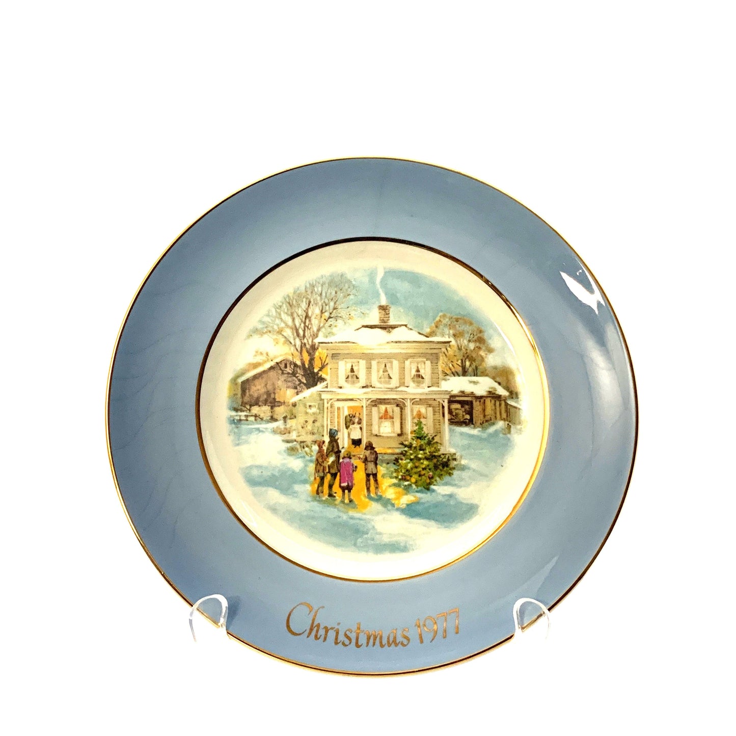 Vintage Avon Christmas Plate Series Fifth Edition “Carollers In The Slow” 1977