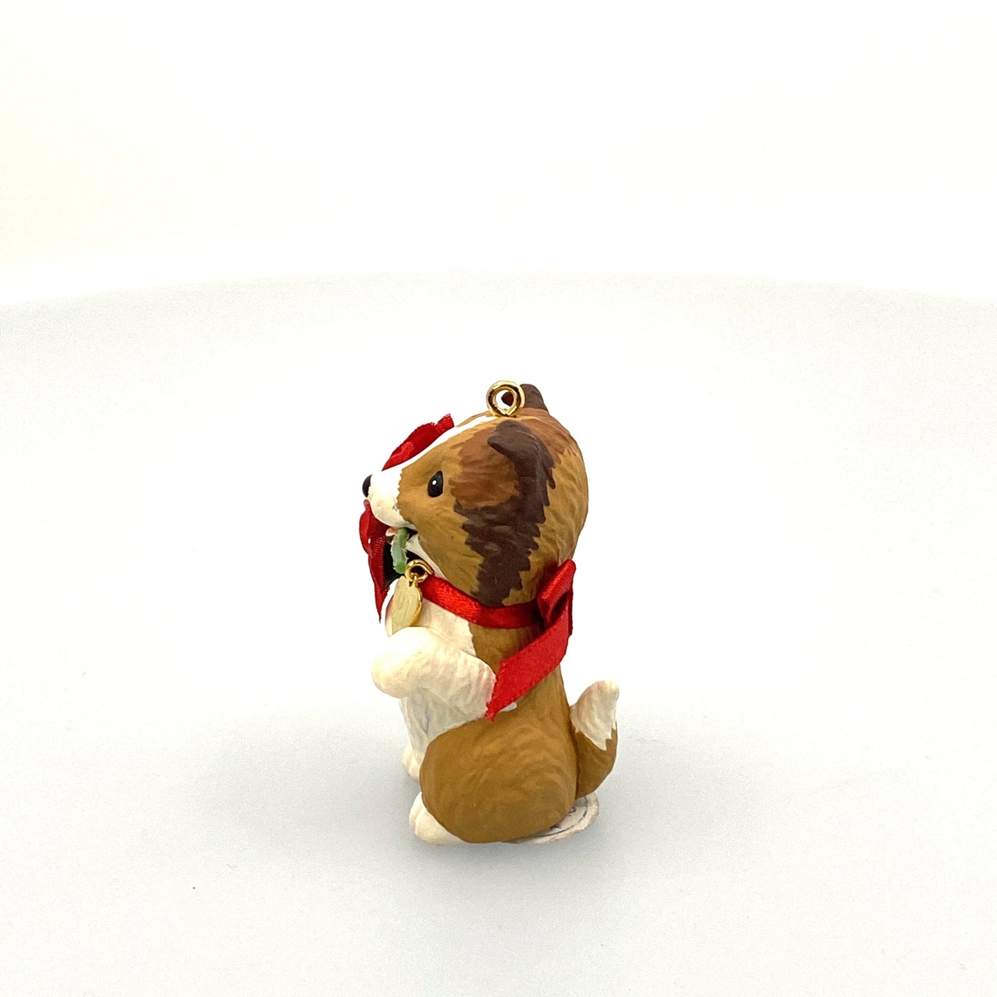 Hallmark Keepsake Christmas Tree Holiday Ornament Puppy Love 2001