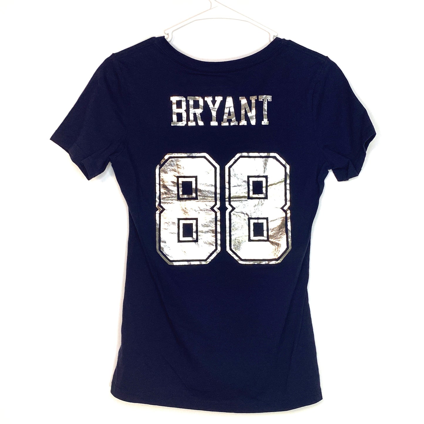 Chic Cowboys Womens Blue T-Shirt - #88 Dez Bryant Silver Numbers - Size M